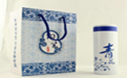 陶瓷禮品的特點(diǎn)與保養(yǎng)方法